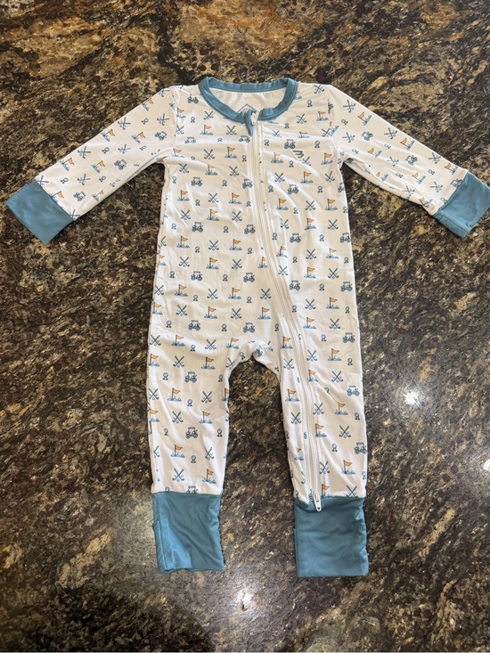 BURLEBO Other - Baby Burlebo full zip convertible pajamas 6-12 months